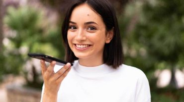 What is voice SMS